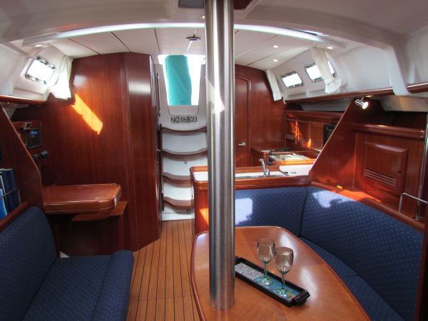 Pearl's Main Cabin